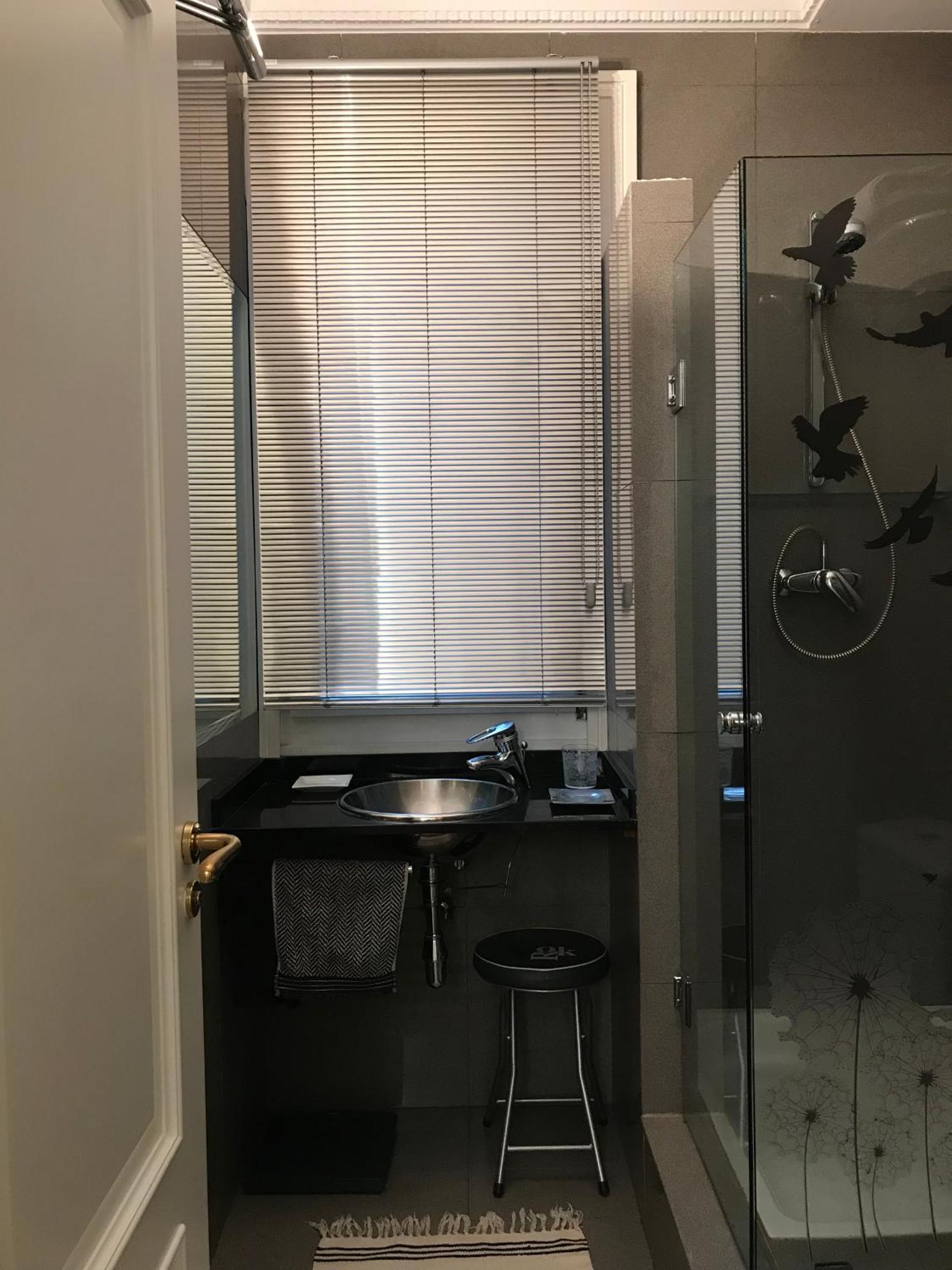 Habitacion Grande Y Confortable Con Bano Privado Junto A Guggenheim Bilbao Buitenkant foto